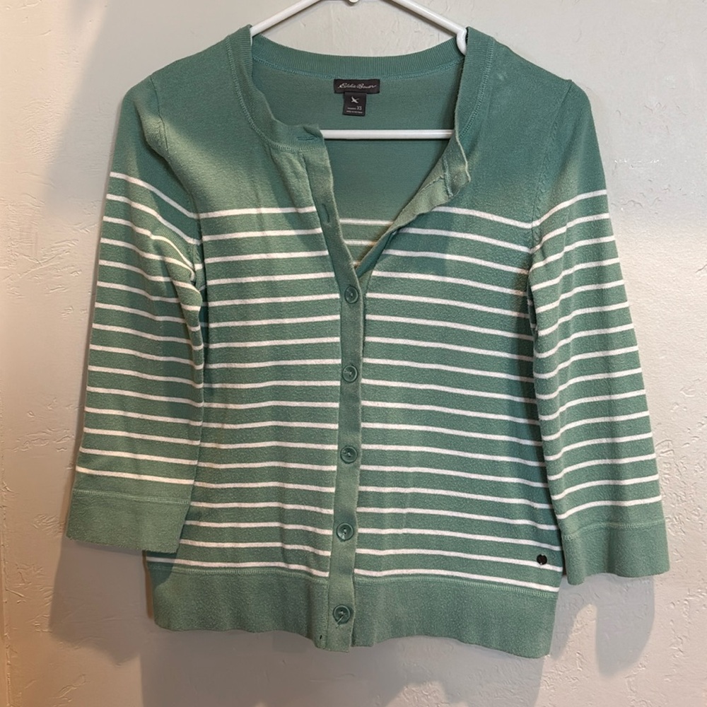 Eddy Bauer women’s extra small button up cardigan